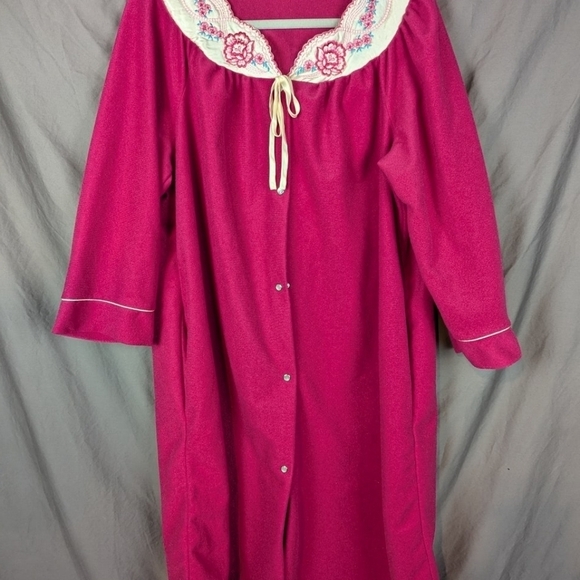 VINTAGE nightgown Intimate Moods in bright pink size large pockets and snaps - Picture 3 of 10